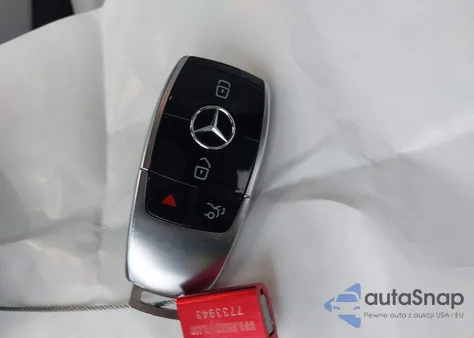 2022 Mercedes-Benz E 350 from USA, damaged, VIN W1KZF8DB7NB078518